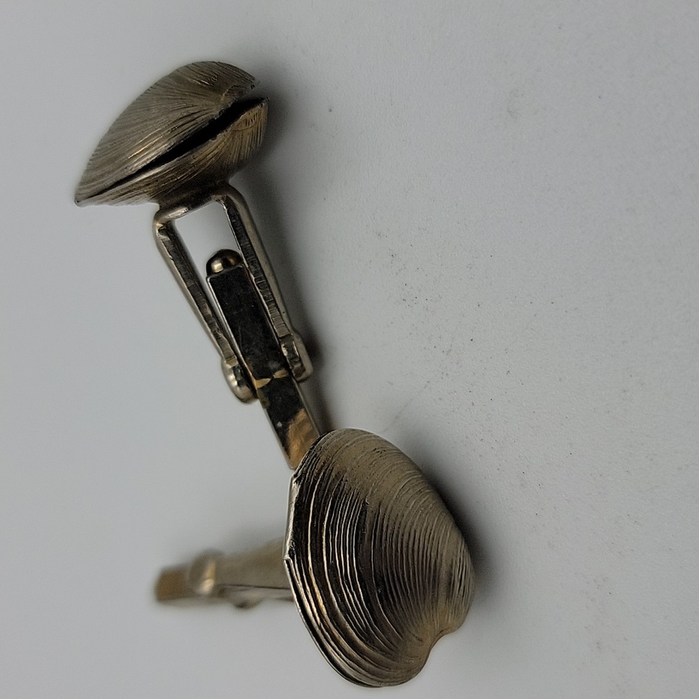 Clam cufflinks - Picture 2 of 4
